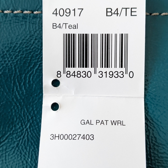 Brand New Coach wristlet - Picture 2 of 5